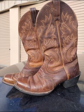Ariat Cowboy Boots
